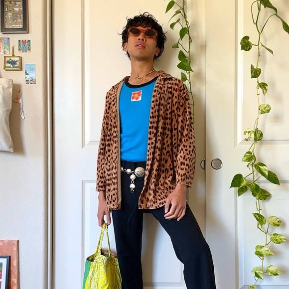 Vintage Leopard-Print LizSport Button-Up Top - Picture 3 of 7